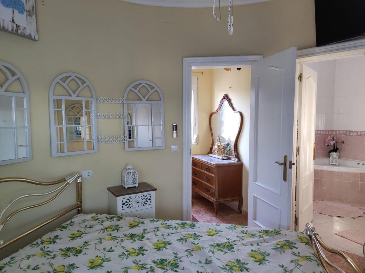 Montroy Chateau Angeliqueヴィラ エクステリア 写真